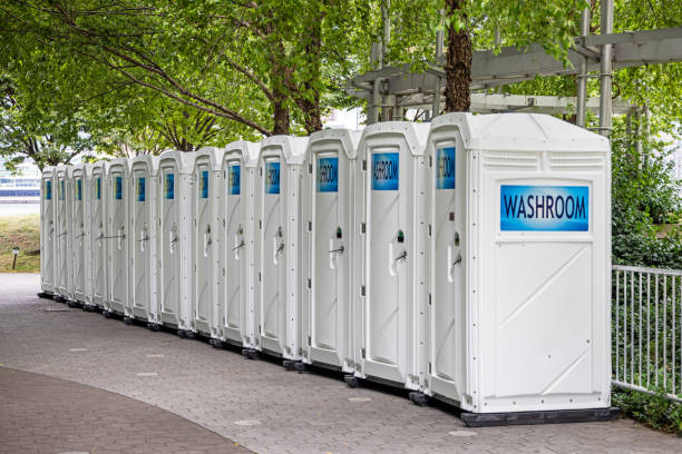 Porta potty delivery and setup in Newell, WV